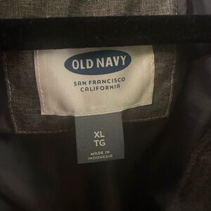 Old Navy Men's Gray Puffer Jacket